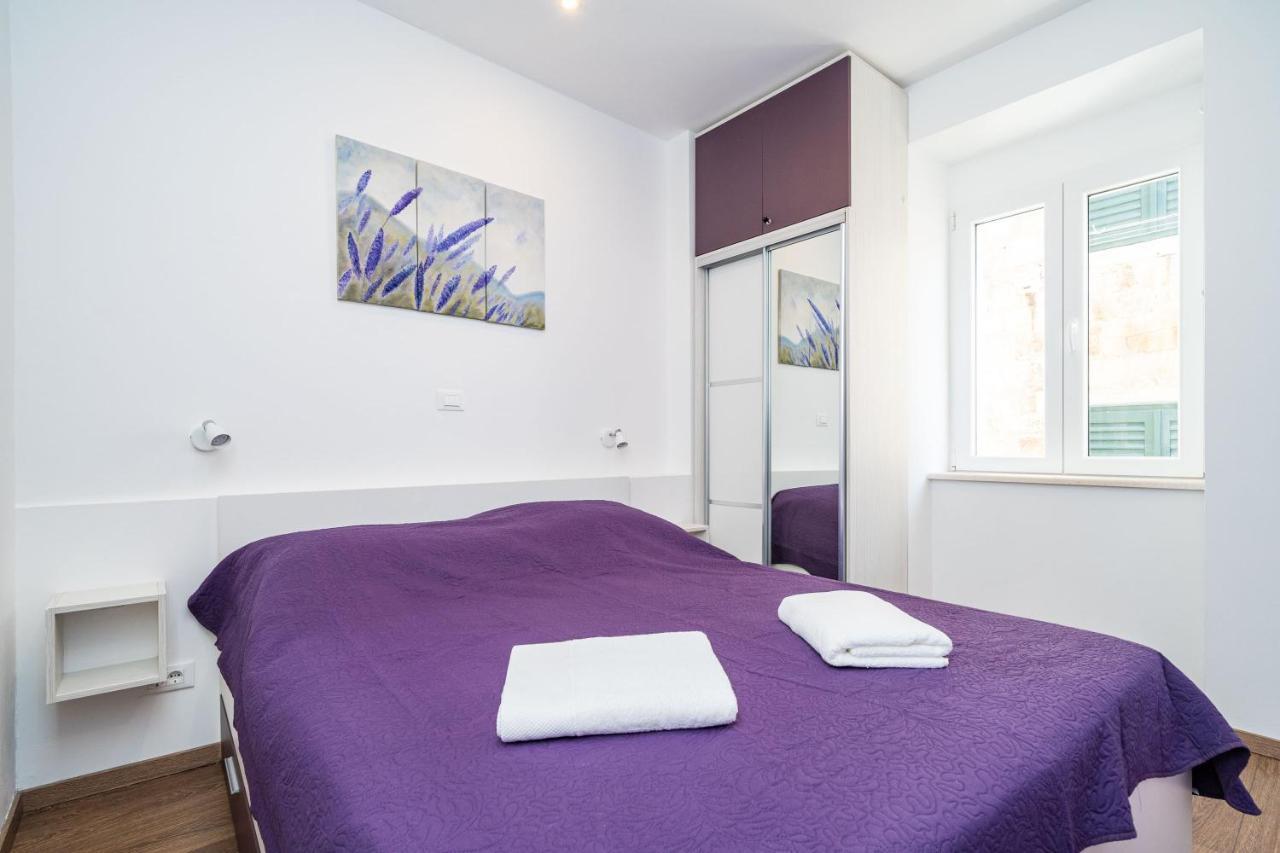 Maro Apartment *