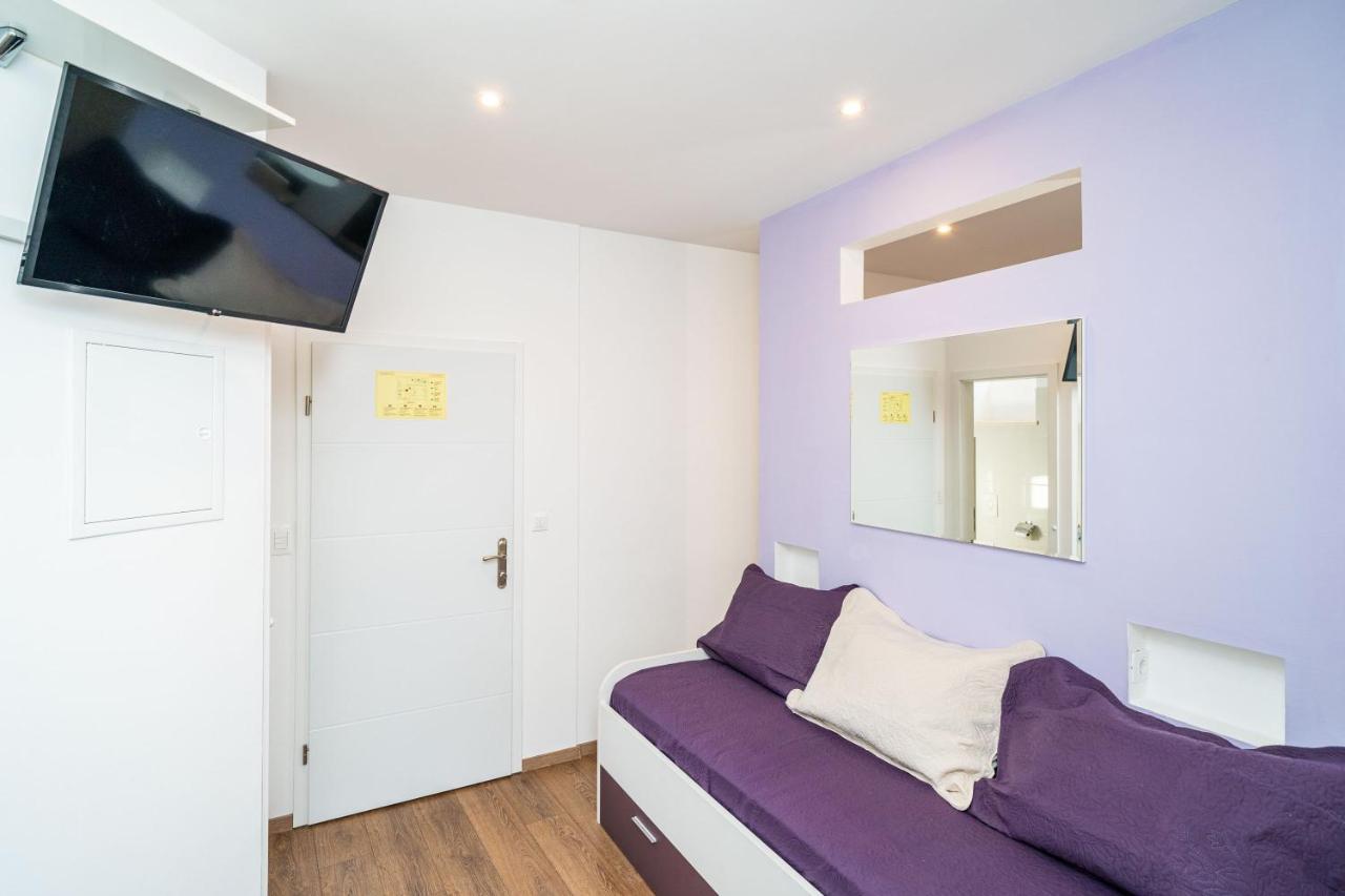 Maro Apartment